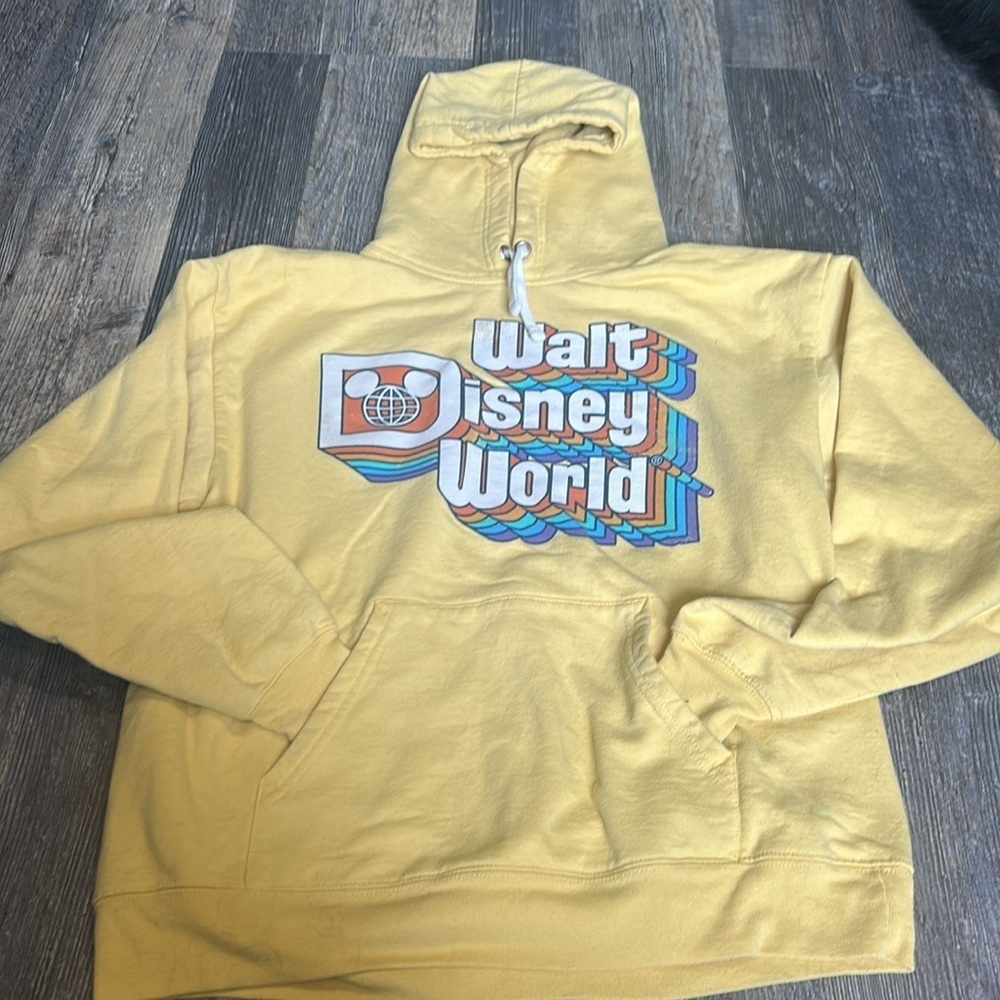 Walt Disney World Hoodie Size Medium Yellow Retro Styling